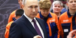 Путин: уровень зарплаты россиян должен расти